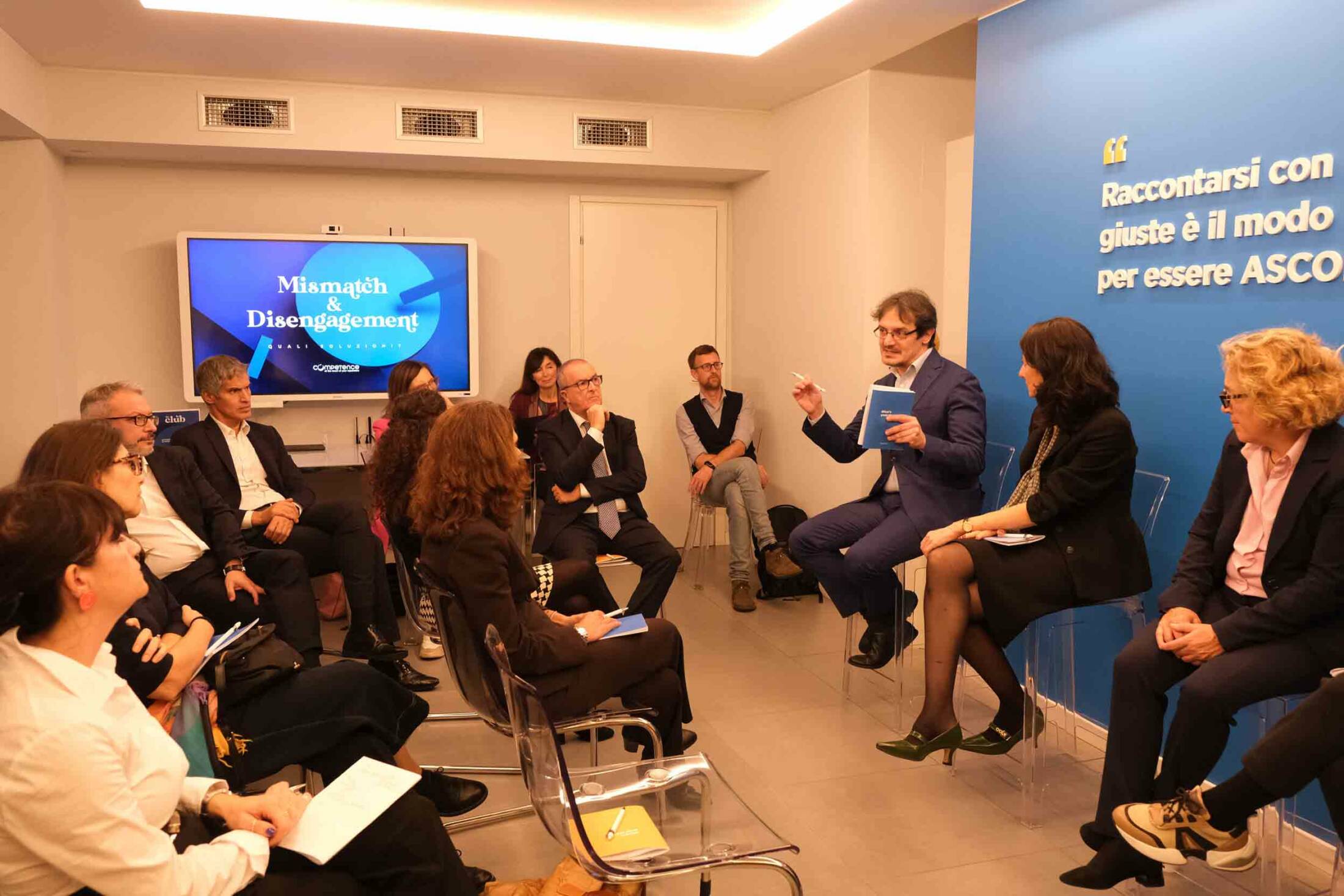 Mismatch lavoro: analisi di cause, effetti e soluzioni per contrastare disingaggio e squilibrio domanda-offerta.