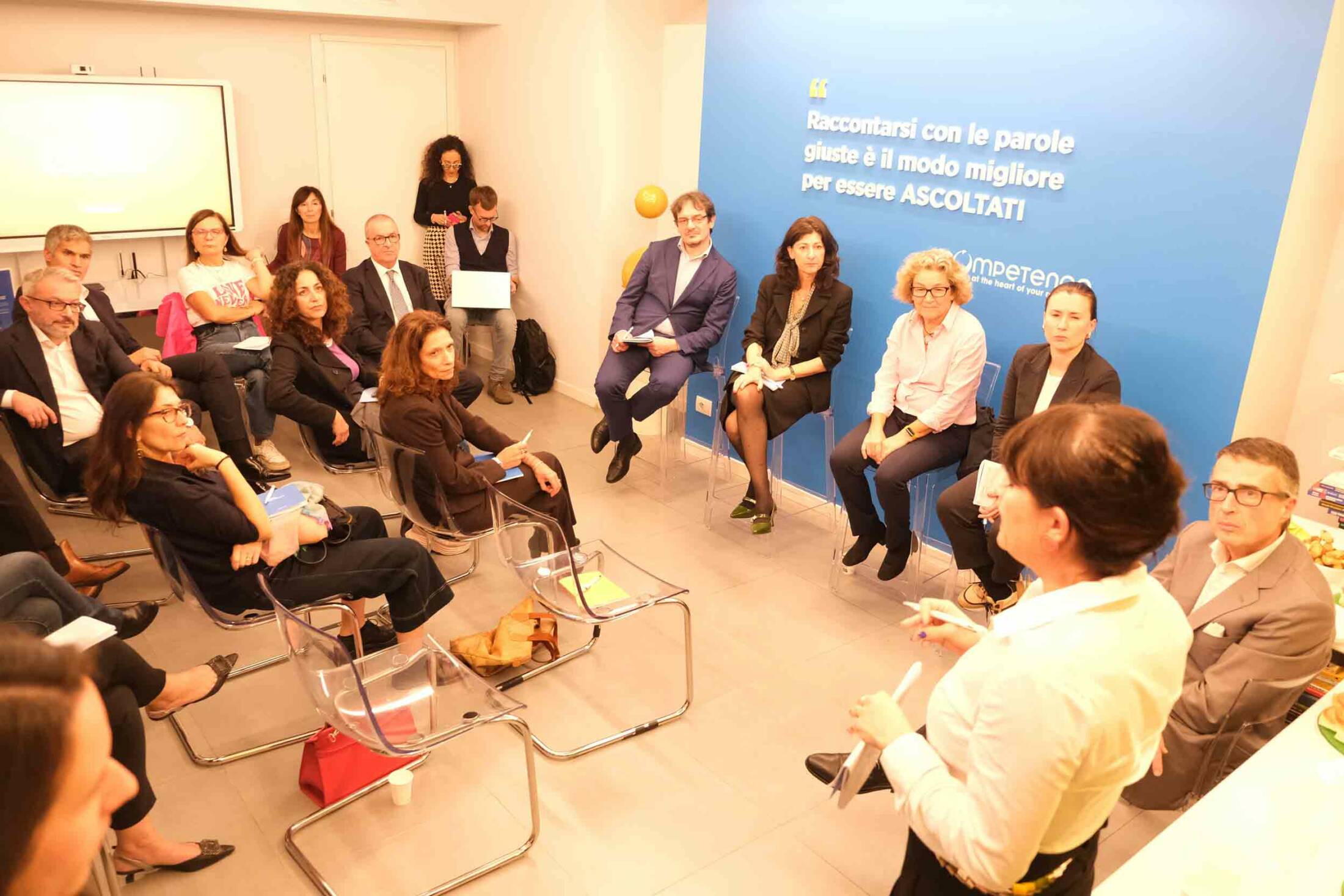 Mismatch lavoro: analisi di cause, effetti e soluzioni per contrastare disingaggio e squilibrio domanda-offerta.