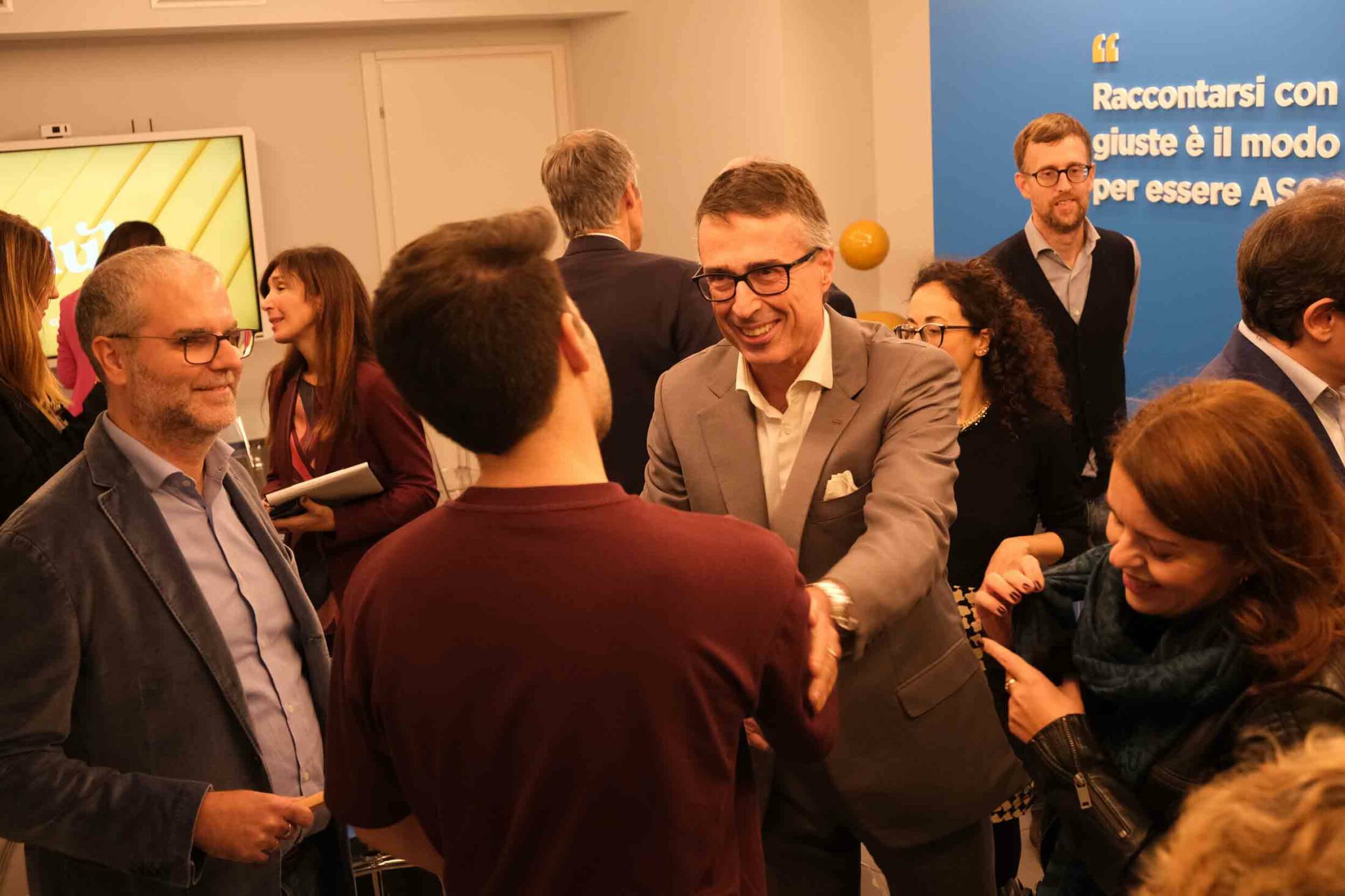 Mismatch lavoro: analisi di cause, effetti e soluzioni per contrastare disingaggio e squilibrio domanda-offerta.