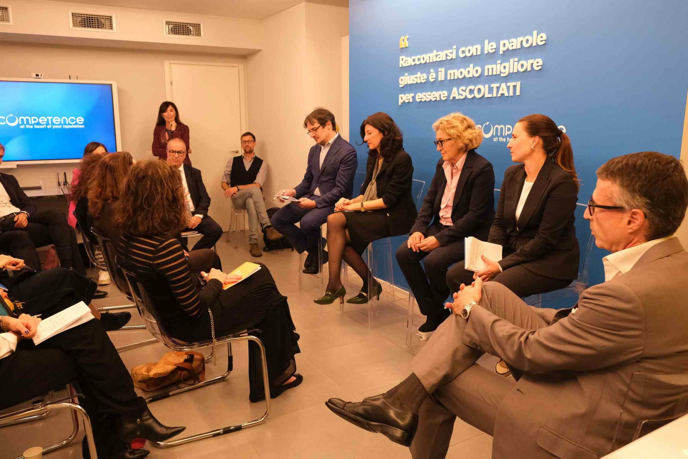 Mismatch lavoro: analisi di cause, effetti e soluzioni per contrastare disingaggio e squilibrio domanda-offerta.